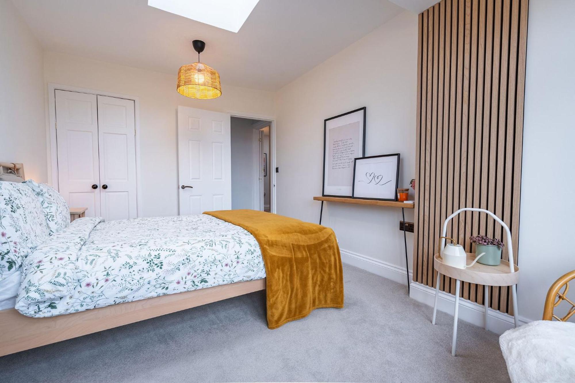Nature Inspired Bungalow With 3 Rooms - 10 Mins From Manchester Airport Timperley Exterior photo
